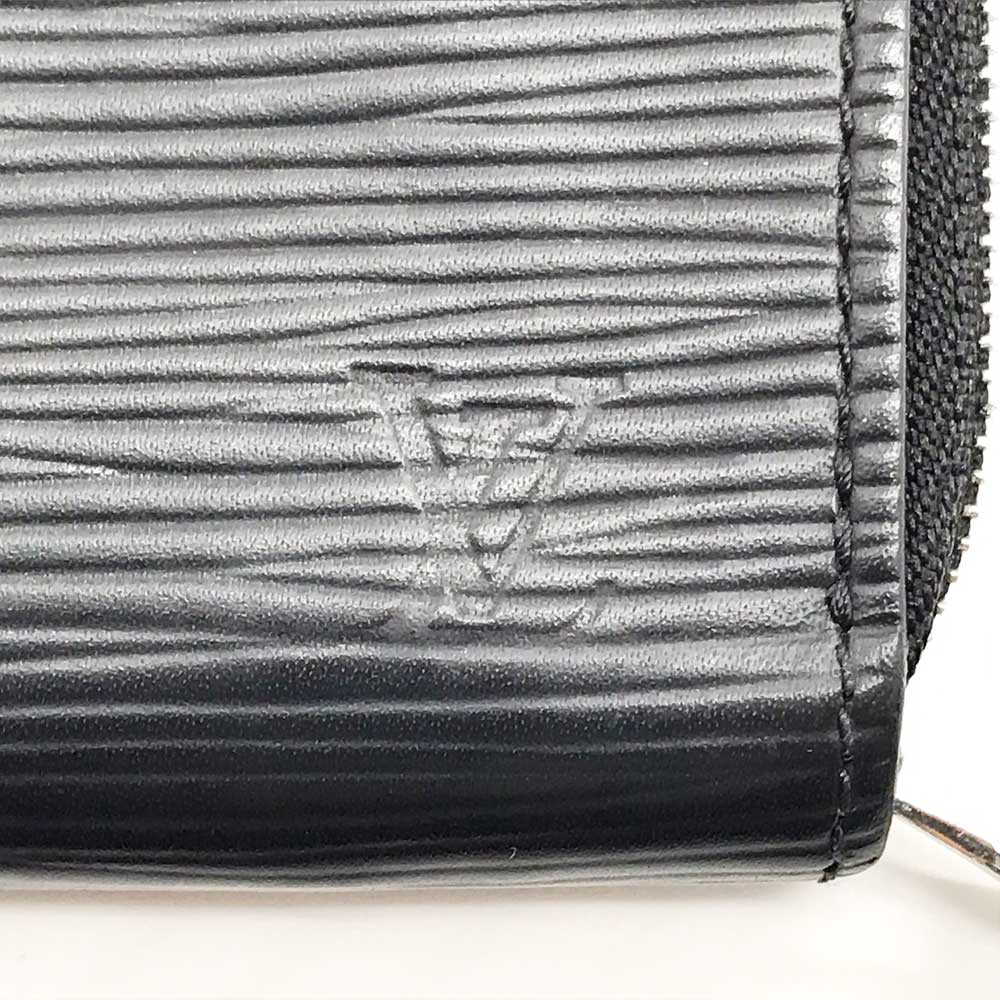 Louis Vuitton Epi Coin Case M61809 in Very Good Condition