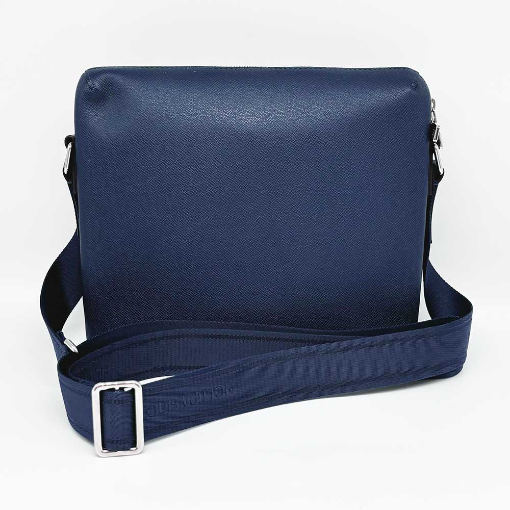 Louis Vuitton Taiga Grigori Messenger PM Navy Leather in Very Good Condition