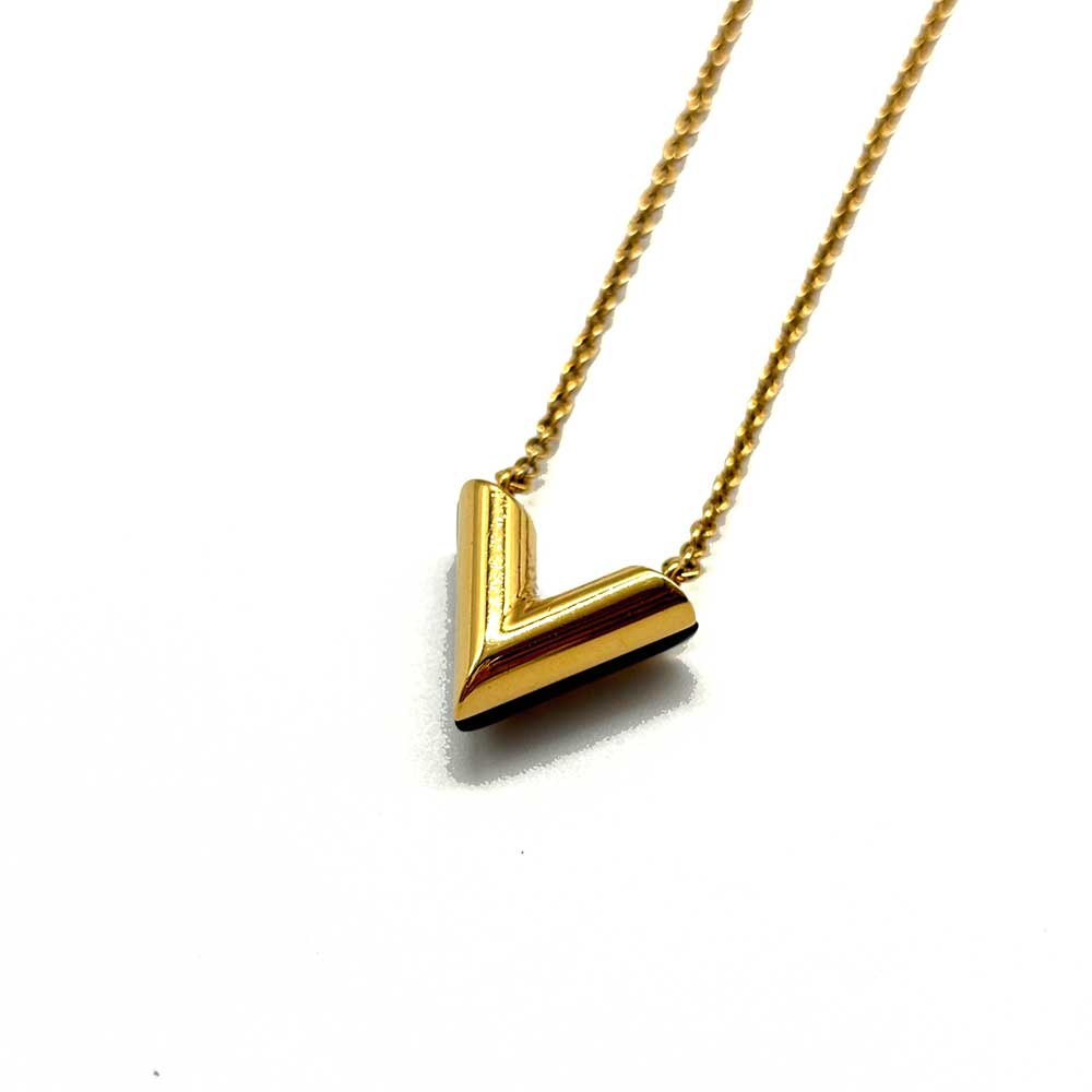 Louis Vuitton Essential V Necklace Gold M63181 in Great Condition