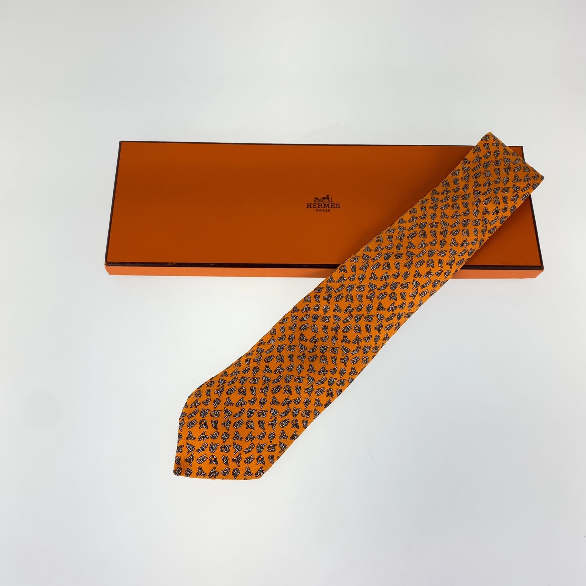 Hermes Silk Rope Pattern Tie 300839 in Very Good Condition