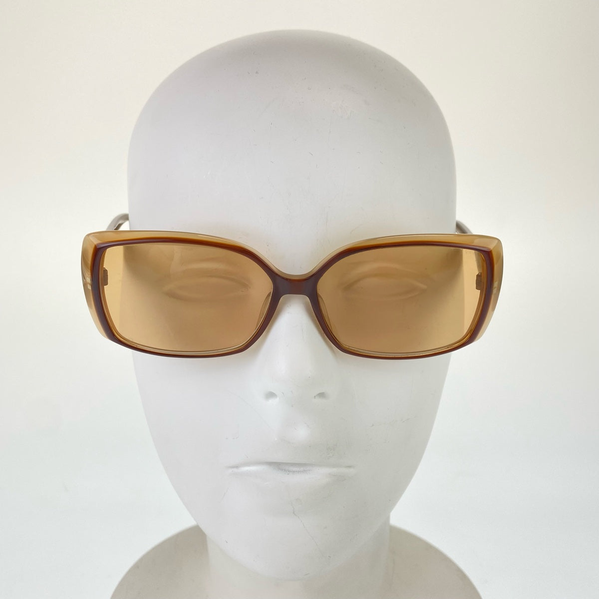 Bally Brown Plastic Sunglasses BY25621 in Very Good Condition