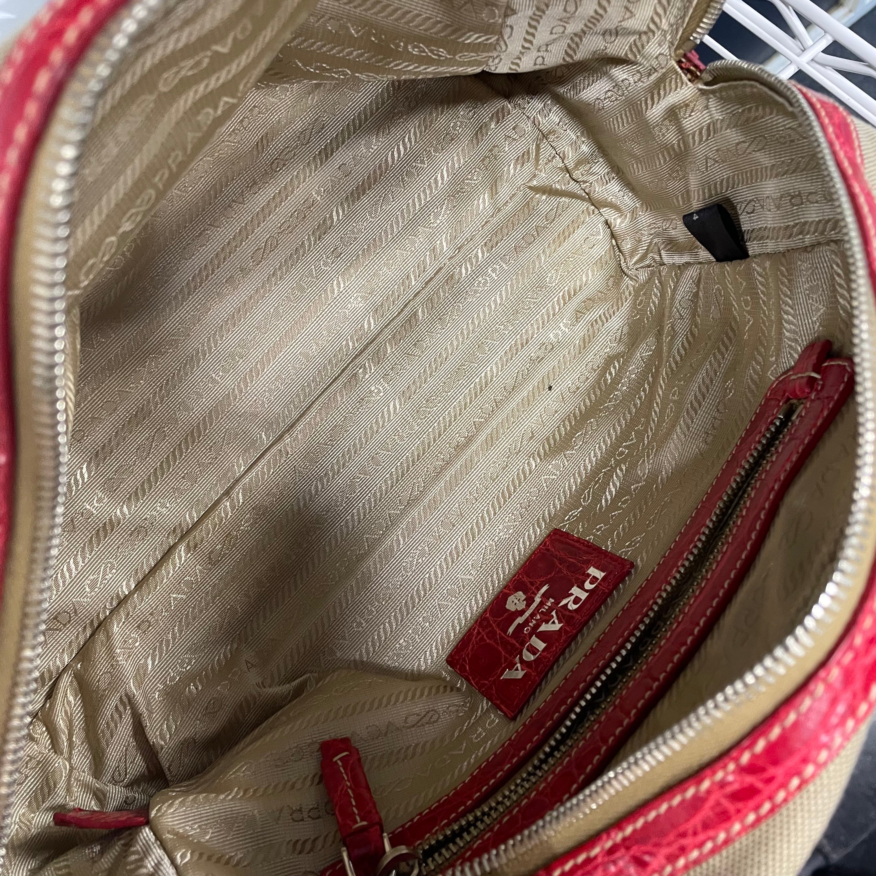 Prada shoulder bag 660