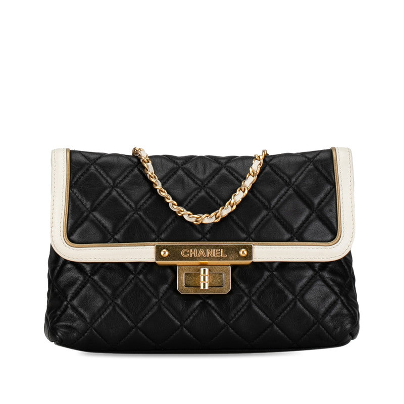 Chanel Reissue Quilted Leather Chain Flap Bag Leather Shoulder Bag in Good condition