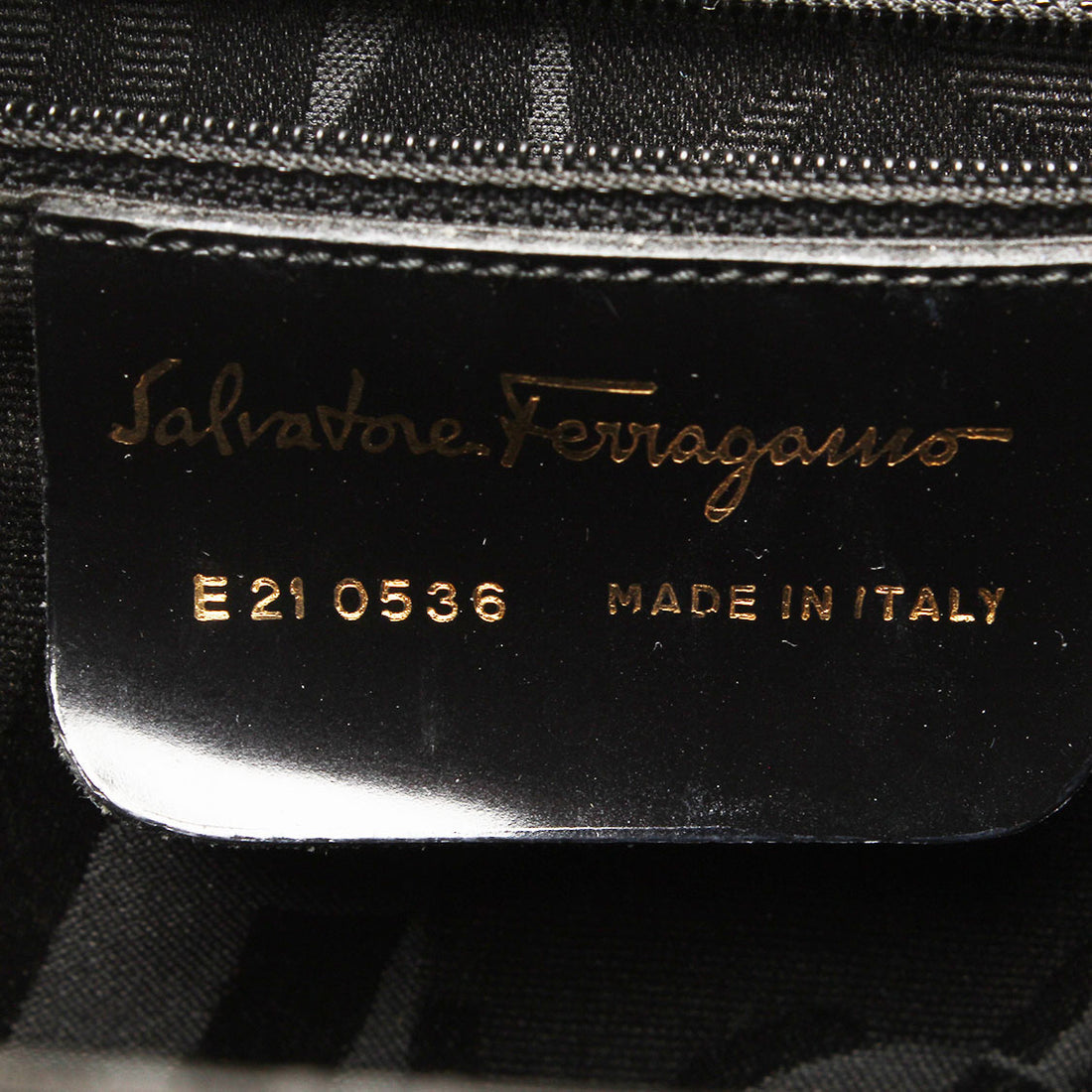 Salvatore Ferragamo Leather Gancini Handbag Leather Handbag in Good Condition