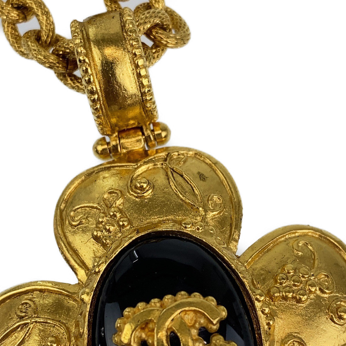 Chanel Vintage Gripoix Flower Pendant Necklace