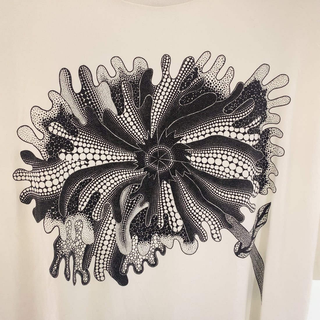 Louis Vuitton Psychedelic Flower Cotton T-Shirt in Great Condition