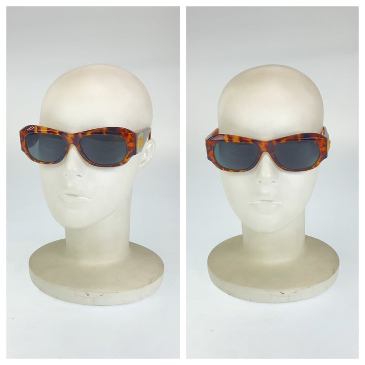 Versace Vintage Medusa Sunglasses Black Plastic in Very Good Condition