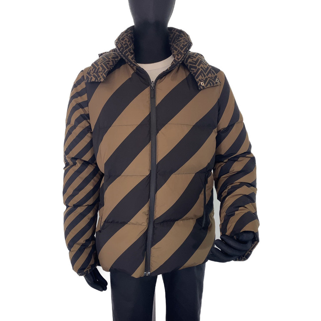 Fendi Reversible Down Jacket Polyester in Very Good Condition