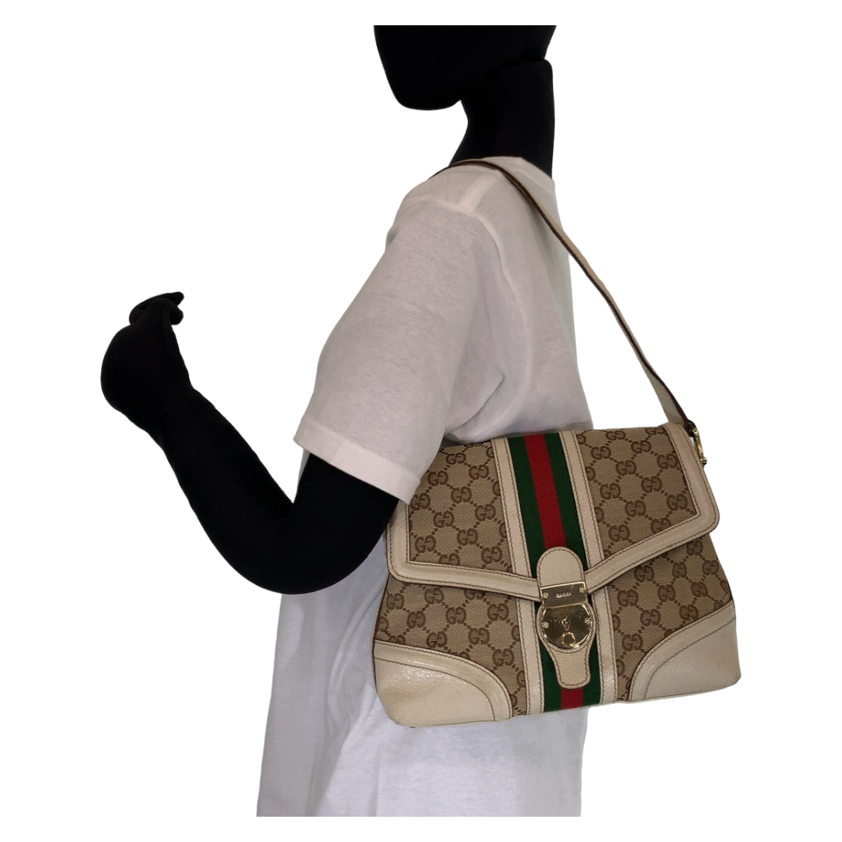 Gucci GG Canvas Shoulder Bag 404205 in Very Good Condition