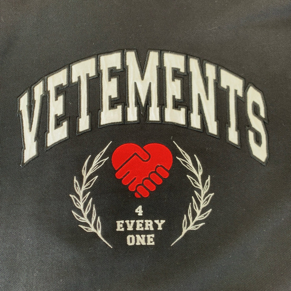 VETEMENTS Solidarity Embroidered Hoodie Black L in Great Condition