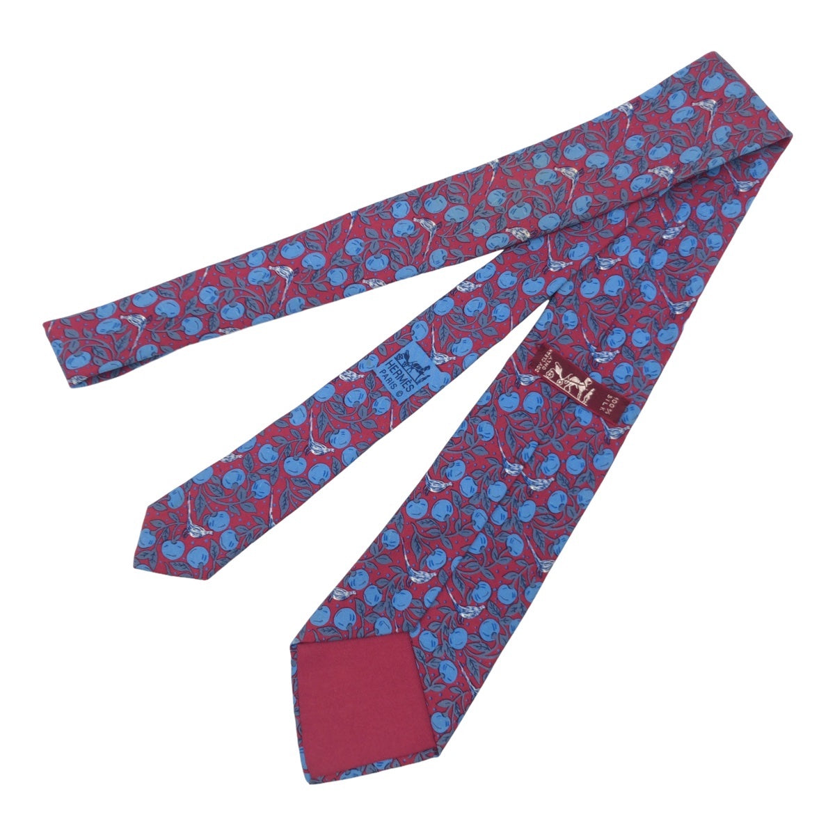 Hermes Silk Patterned Tie in Very Good Condition