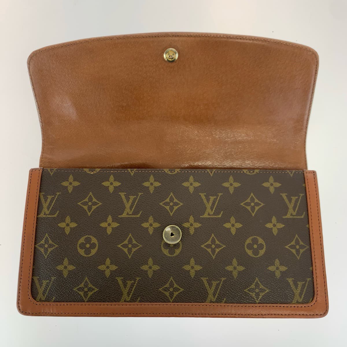 Louis Vuitton Monogram Pochette Dame GM Clutch M51810 in Very Good Condition