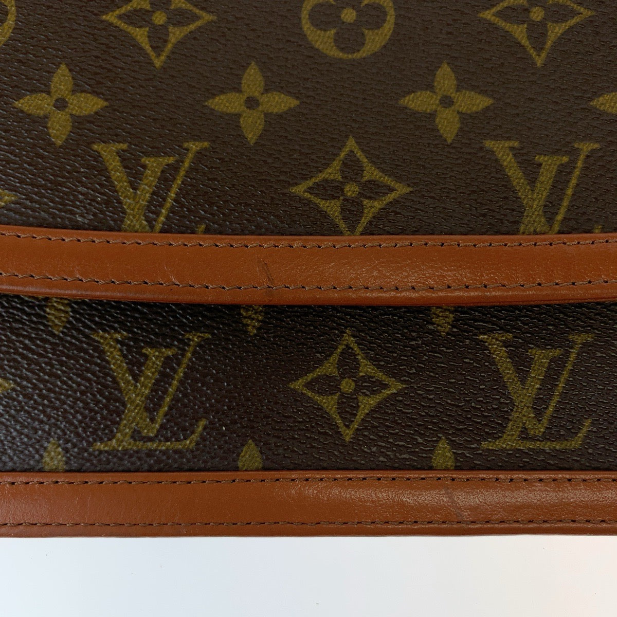 Louis Vuitton Monogram Pochette GM Clutch M51810