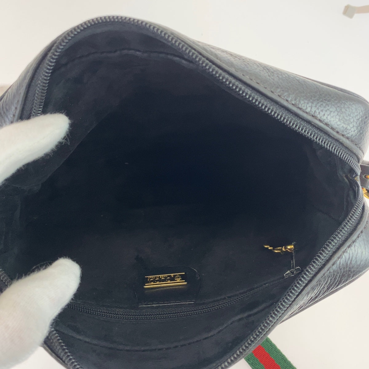 Gucci Vintage Leather Shoulder Bag Black