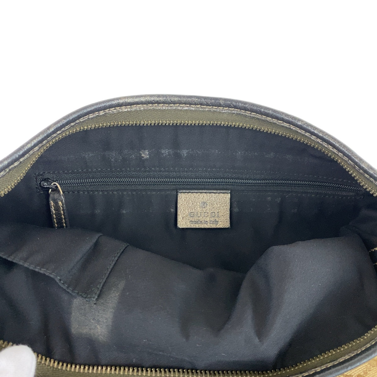 Gucci Abbey GG Canvas/Leather Shoulder Bag 131326 in Good Condition