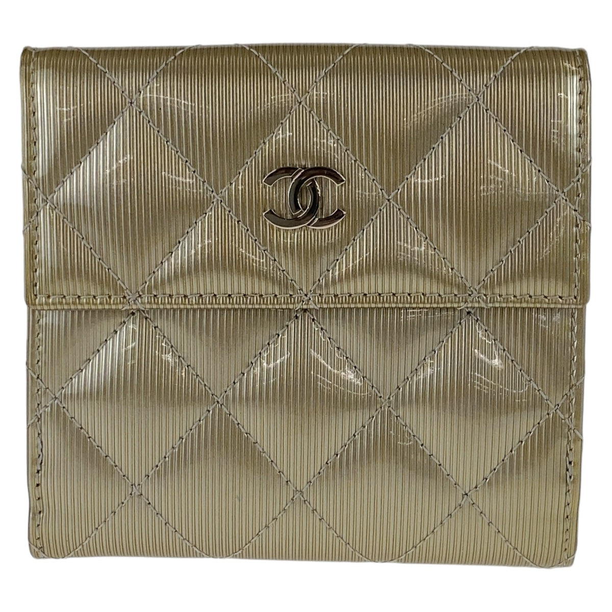 Chanel Matelasse Coco Mark Compact Wallet in Very Good Condition