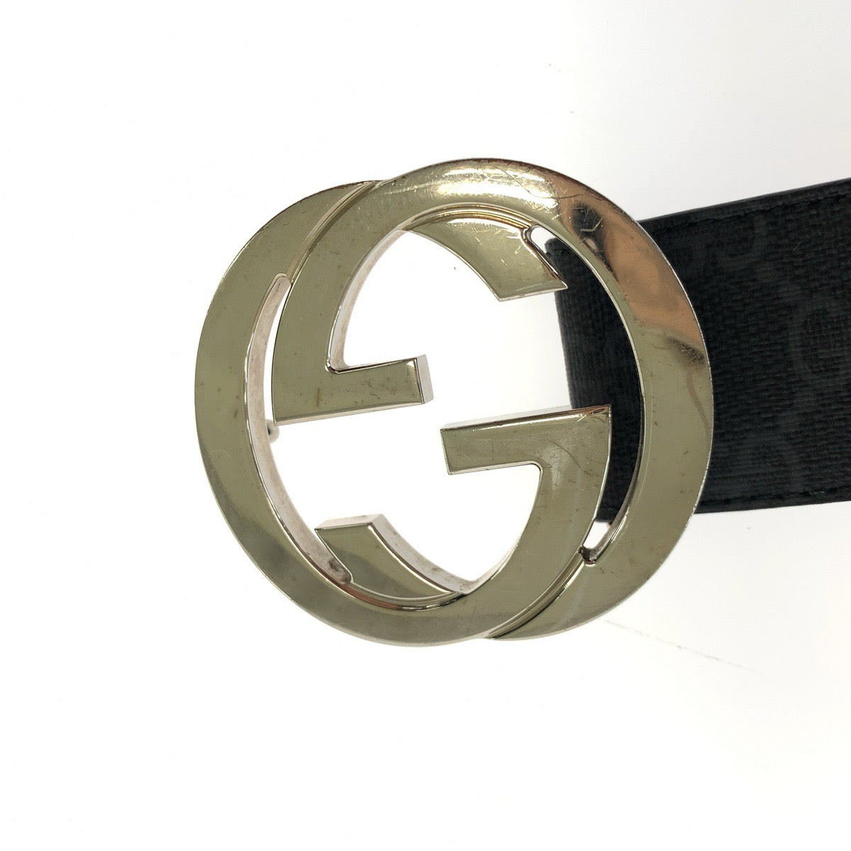 Gucci GG Supreme Canvas Interlocking Belt Buckle in Very Good Condition