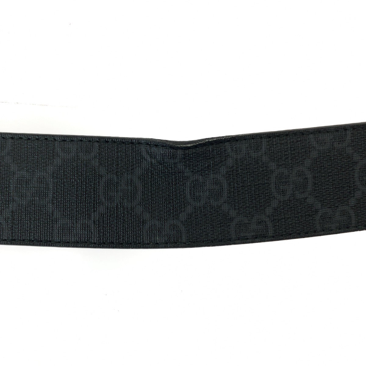 Gucci GG Supreme Canvas Interlocking Belt Buckle in Very Good Condition