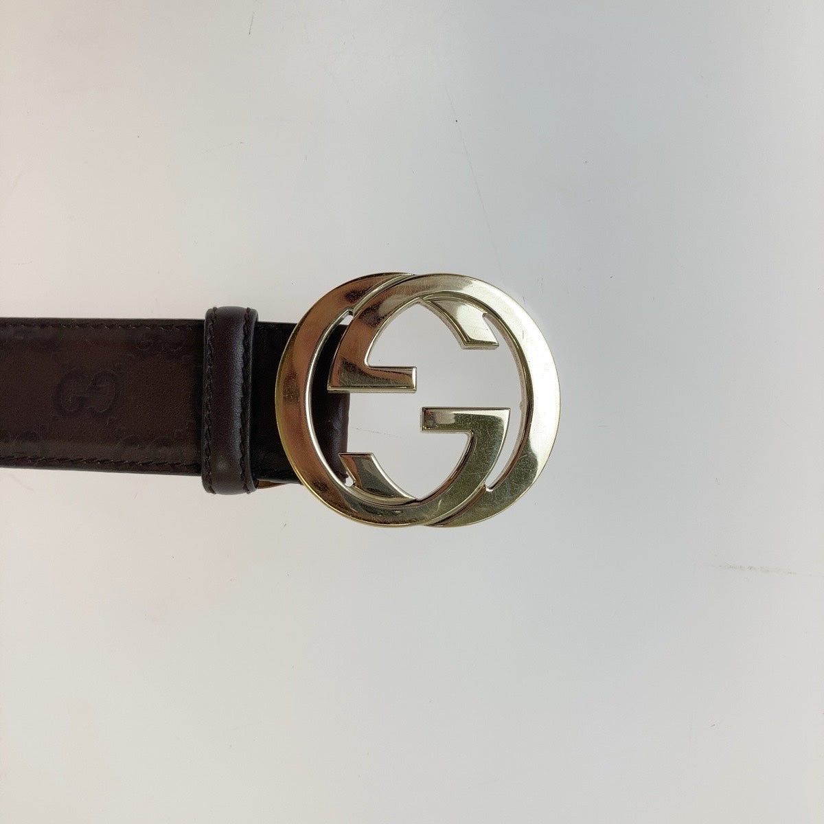 Gucci Leather Interlocking Belt Brown Gold Hardware in Very Good Condition