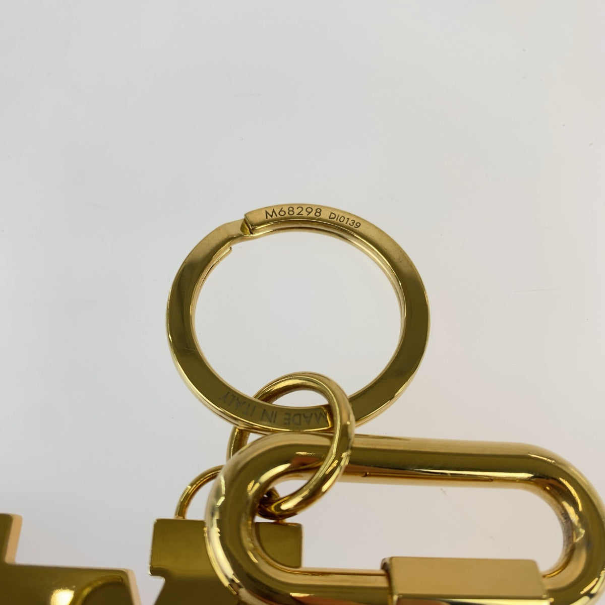 Louis Vuitton Metal Keychain M68298