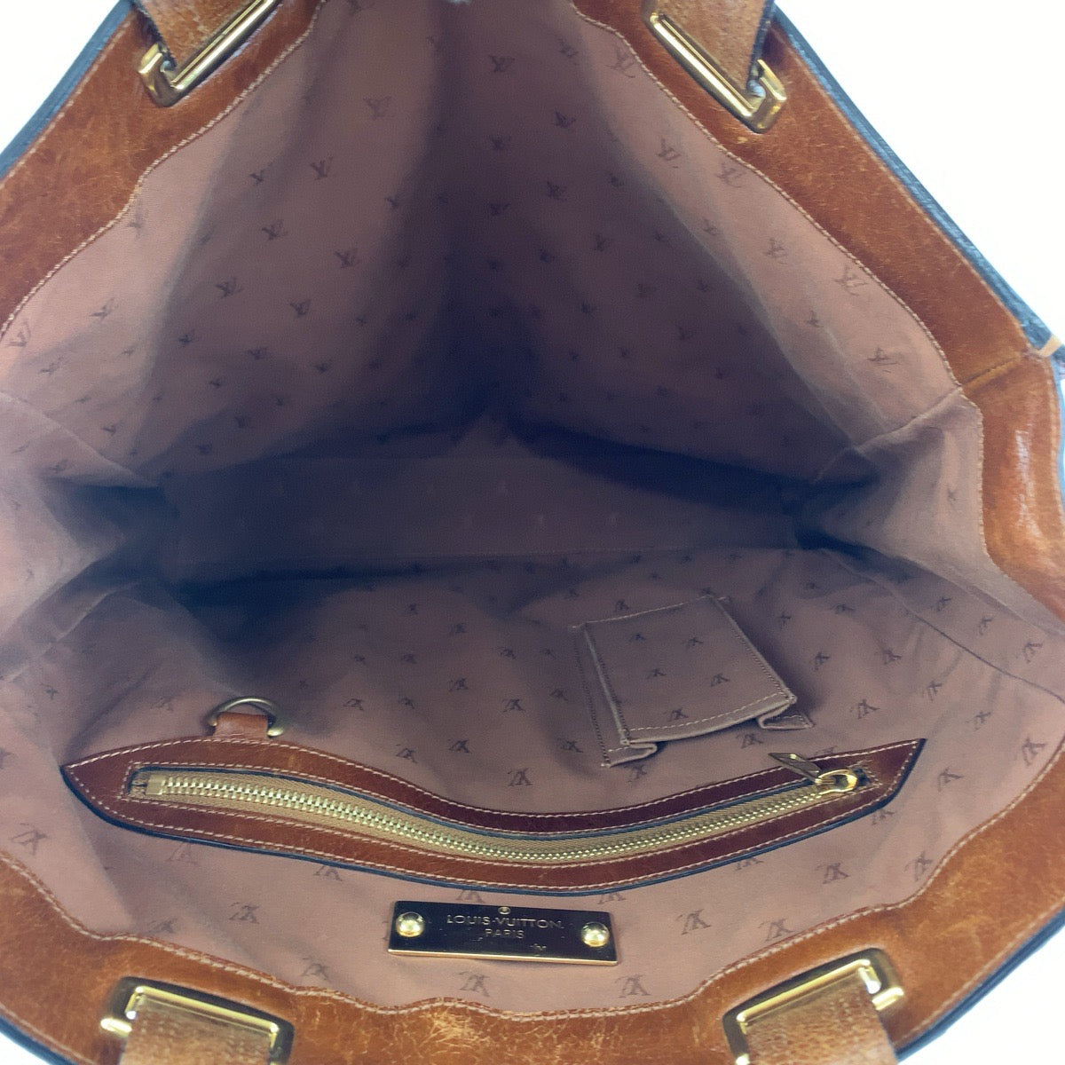 Louis Vuitton Leather Sac Plat Tote M95361