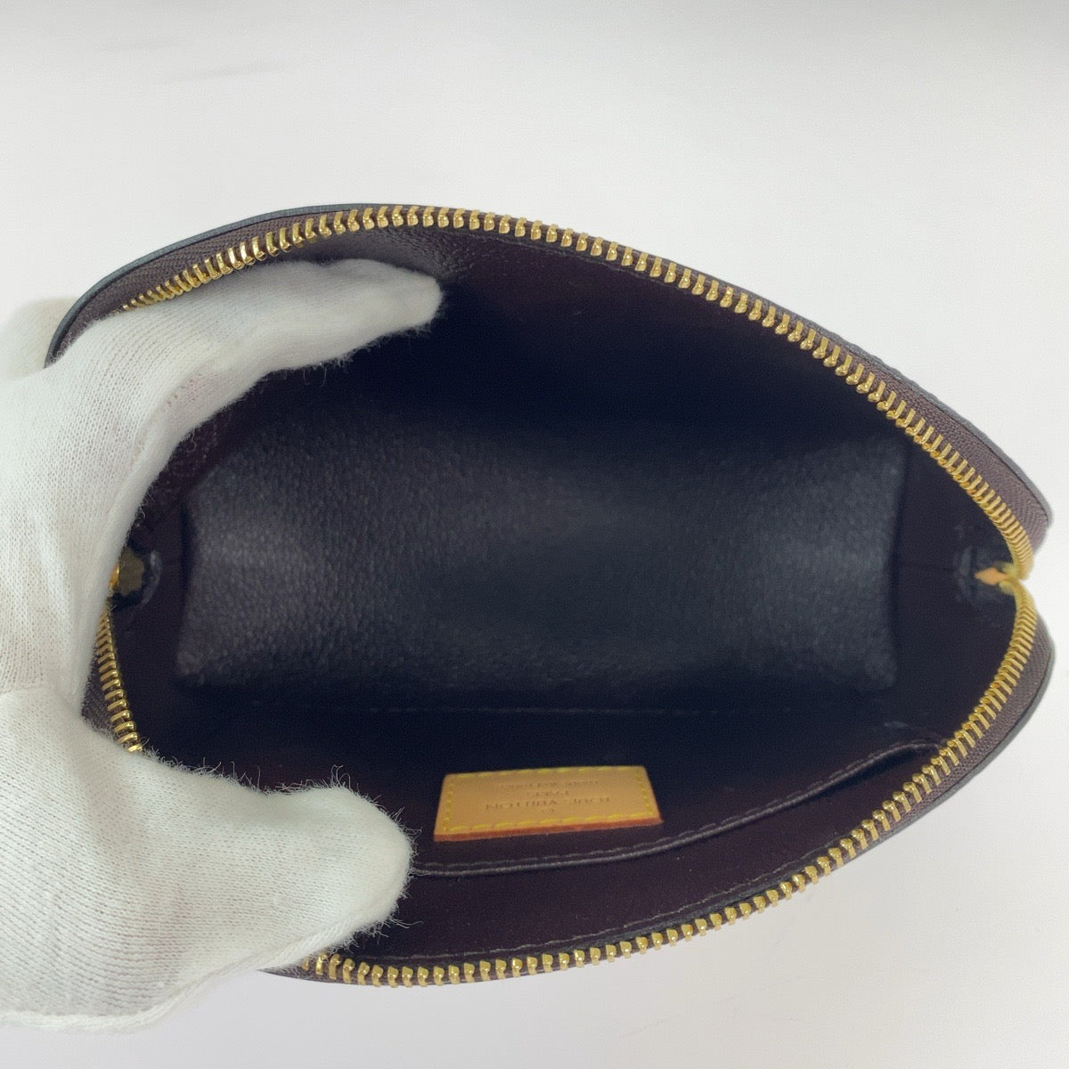 Louis Vuitton Monogram Vernis Amarante Patent Leather Cosmetic Pouch M91495 in Very Good Condition