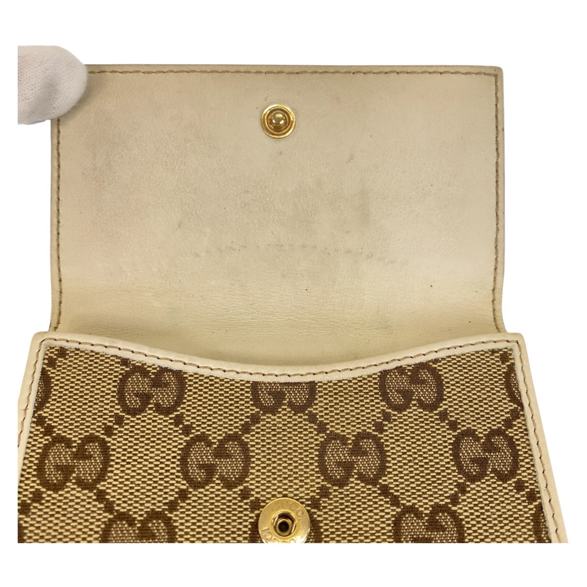 Gucci GG Canvas Heart Compact Wallet 408463 in Very Good Condition