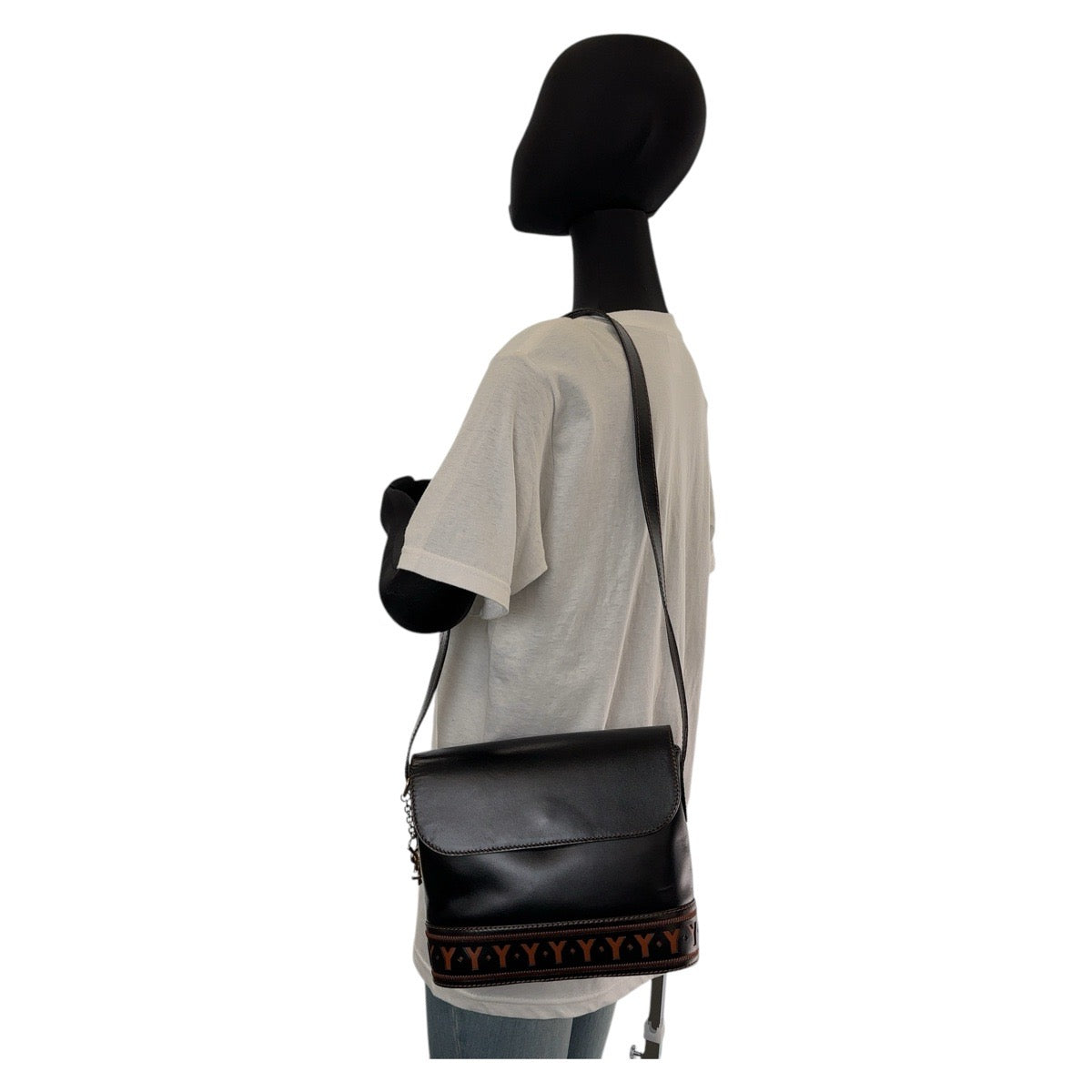 Yves Saint Laurent Leather Cutout Shoulder Bag