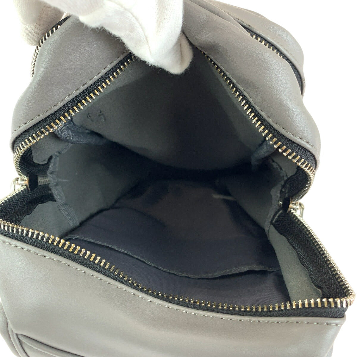 TAKEO KIKUCHI Leather Body Bag Gray