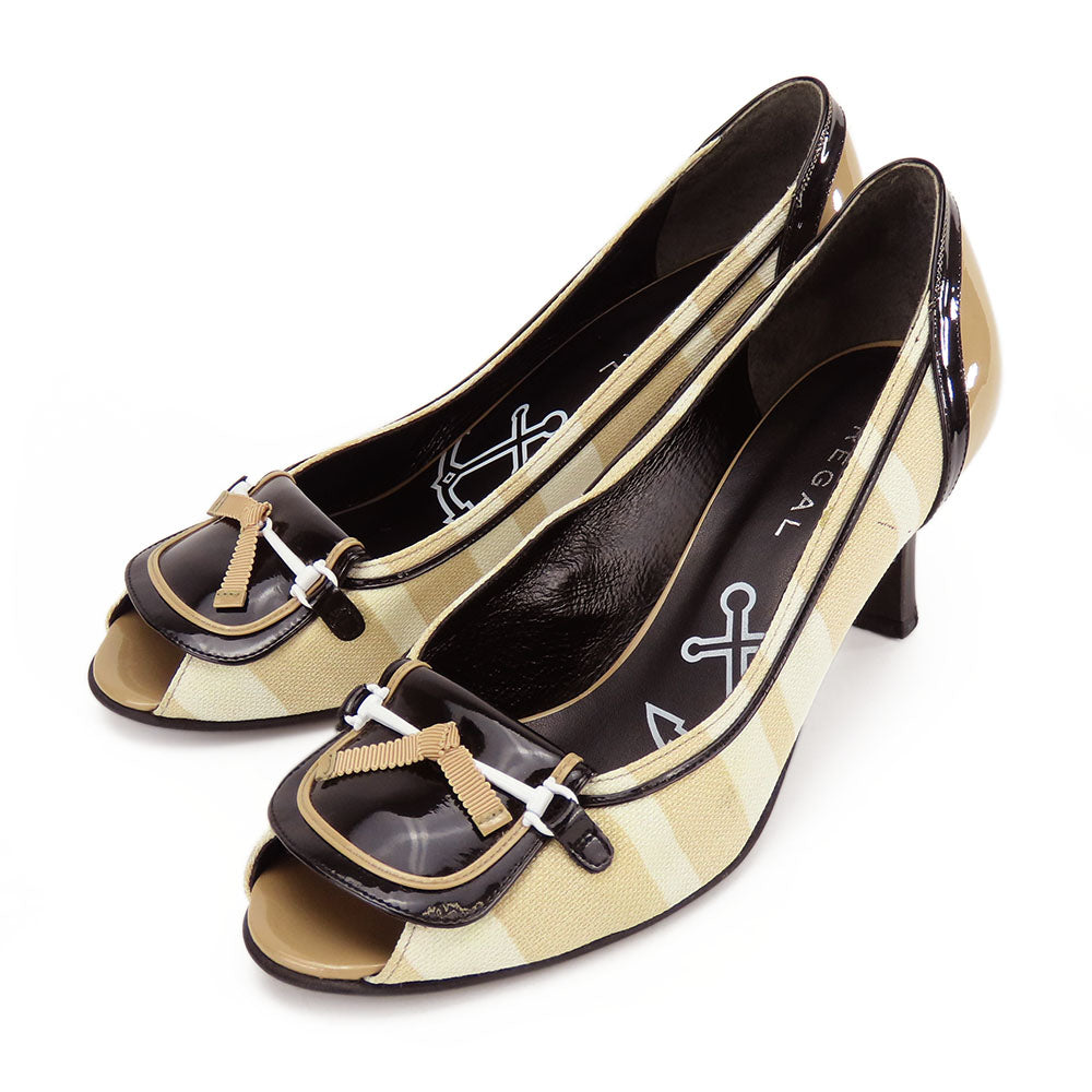 Regal Enamel Canvas Pumps Beige Black