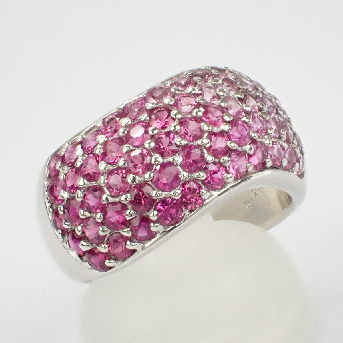[LuxUness]  K18 White Gold Pink Sapphire 3.00ct Designer Ring, Ladies' Size 16 – Pre-owned in Excellent condition