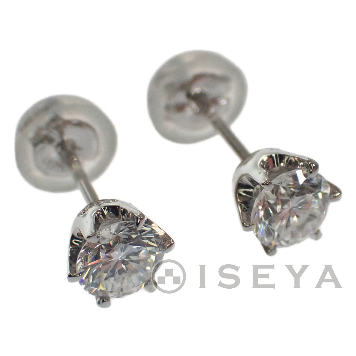 LuxUness  Stylish Pt900 Diamond Stud Earrings 0.351 0.322ct, Ladies Silver - 434872 in Excellent condition