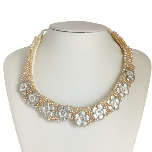 45R Flower Beads Choker Necklace