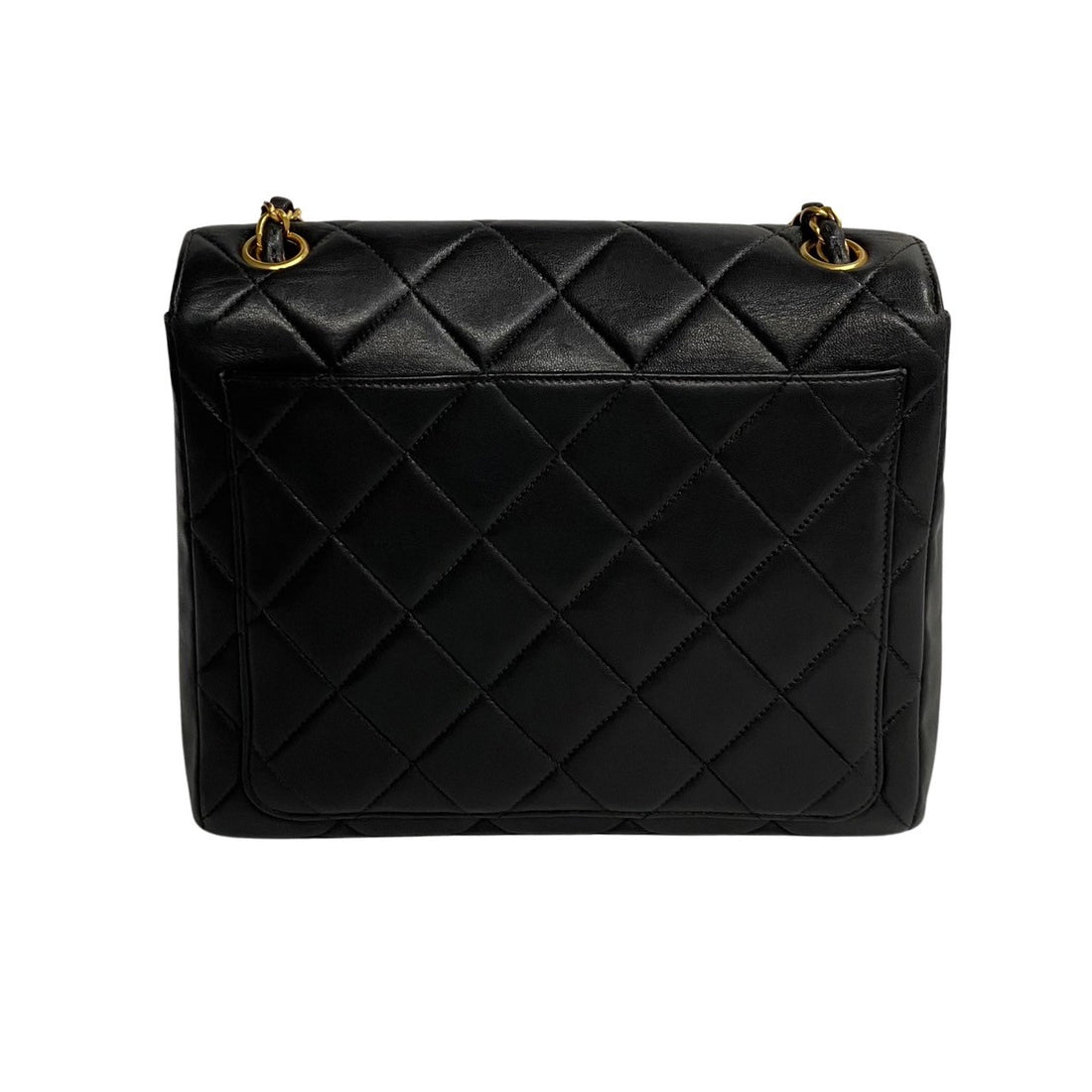 Chanel CC Quilted Leather Chain Crossbody Bag Leather Crossbody Bag in Very Good Condition