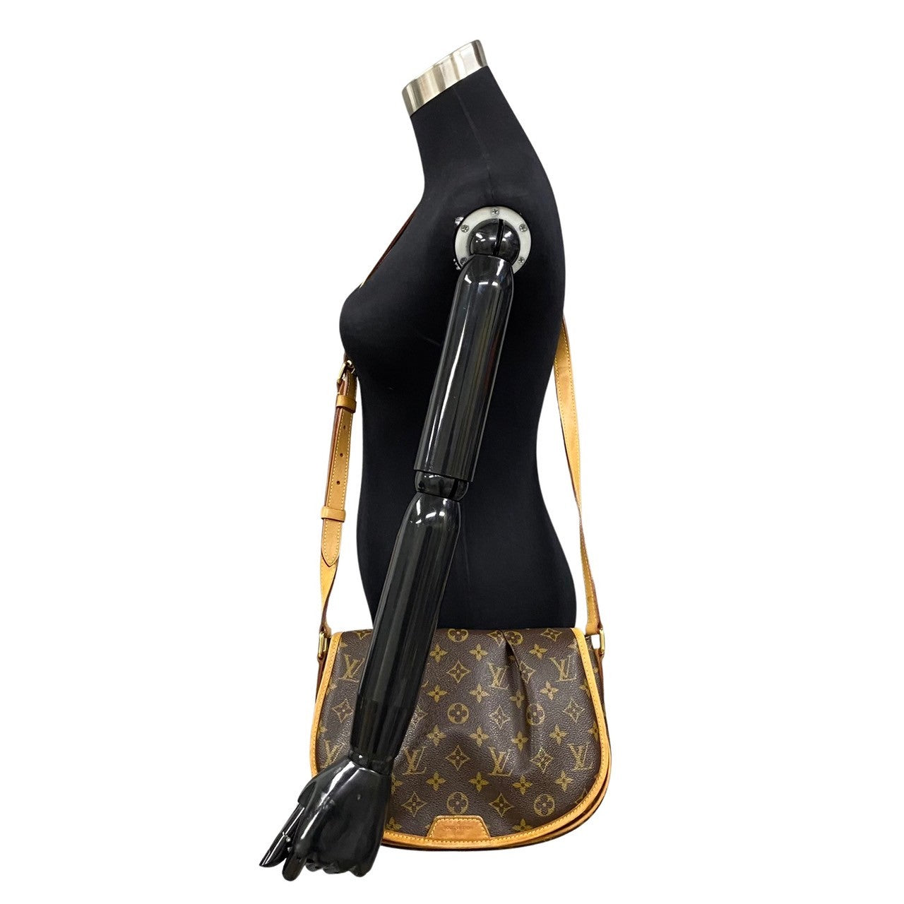 Louis Vuitton Menilmontant PM Canvas Shoulder Bag M40474 in Good condition