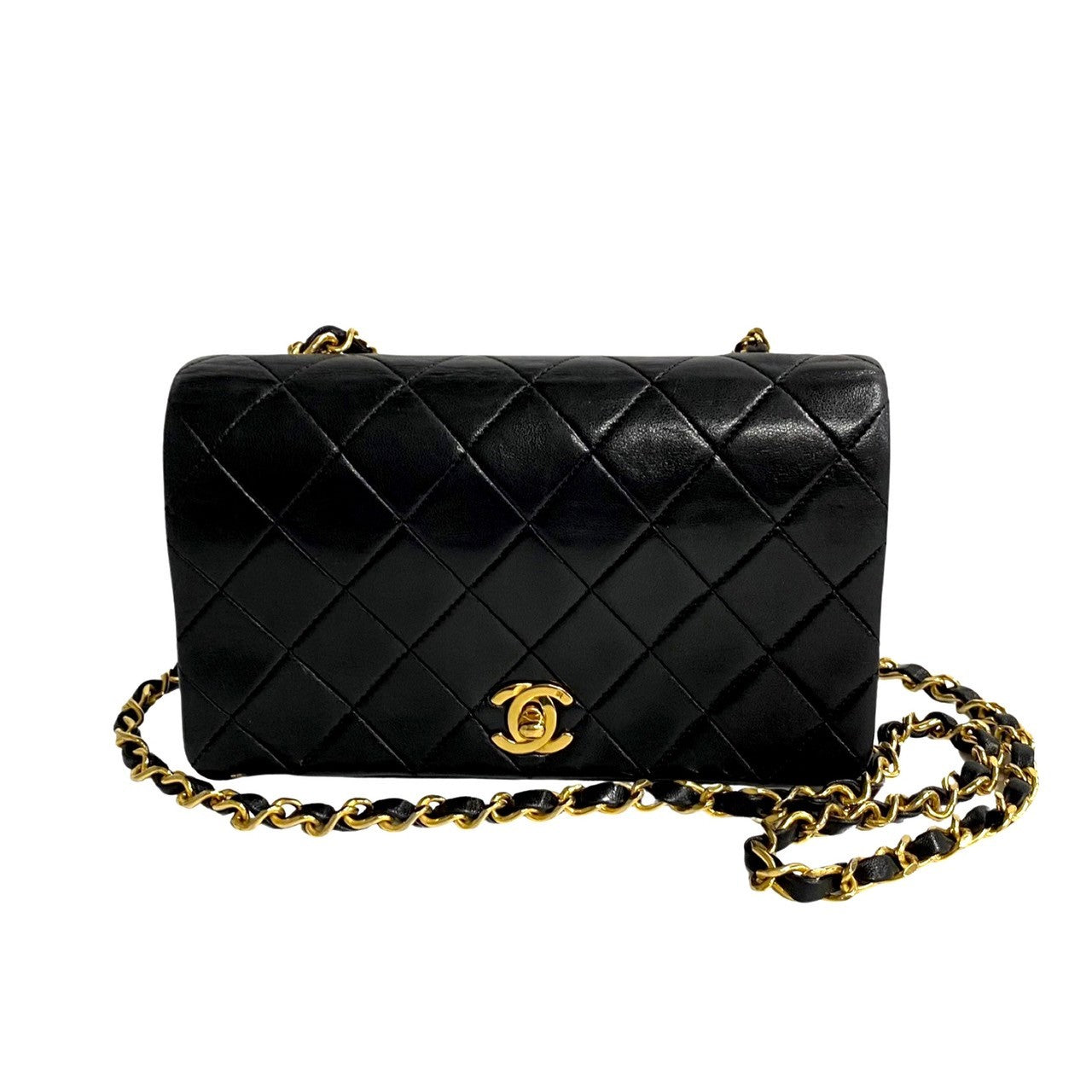 Chanel Matelasse Lambskin Full Flap 19Cm Leather Mini Shoulder Bag Leather Shoulder Bag 64159 in Very Good Condition