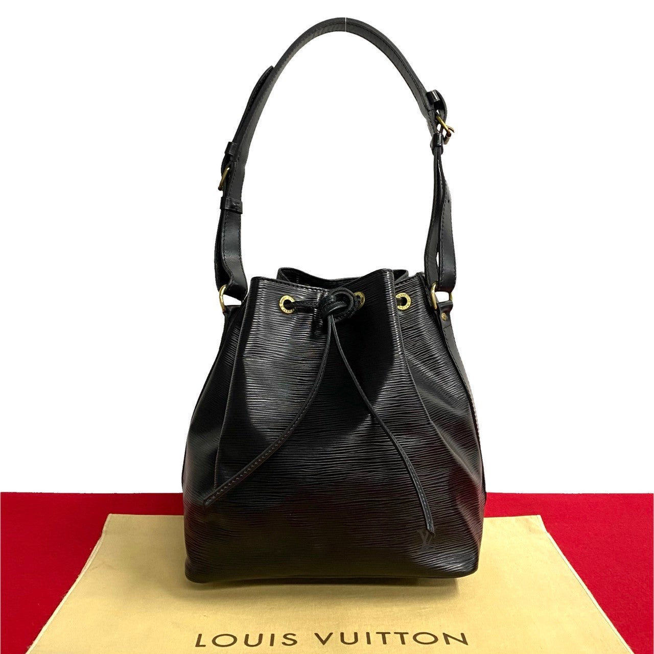 Louis Vuitton Petit Noe Leather Shoulder Bag M59012 in Good condition