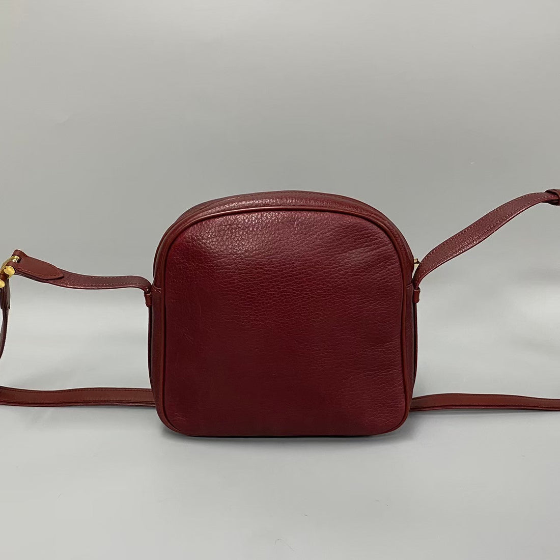 Cartier Must De Cartier Leather Crossbody Bag Leather Crossbody Bag in Very Good Condition