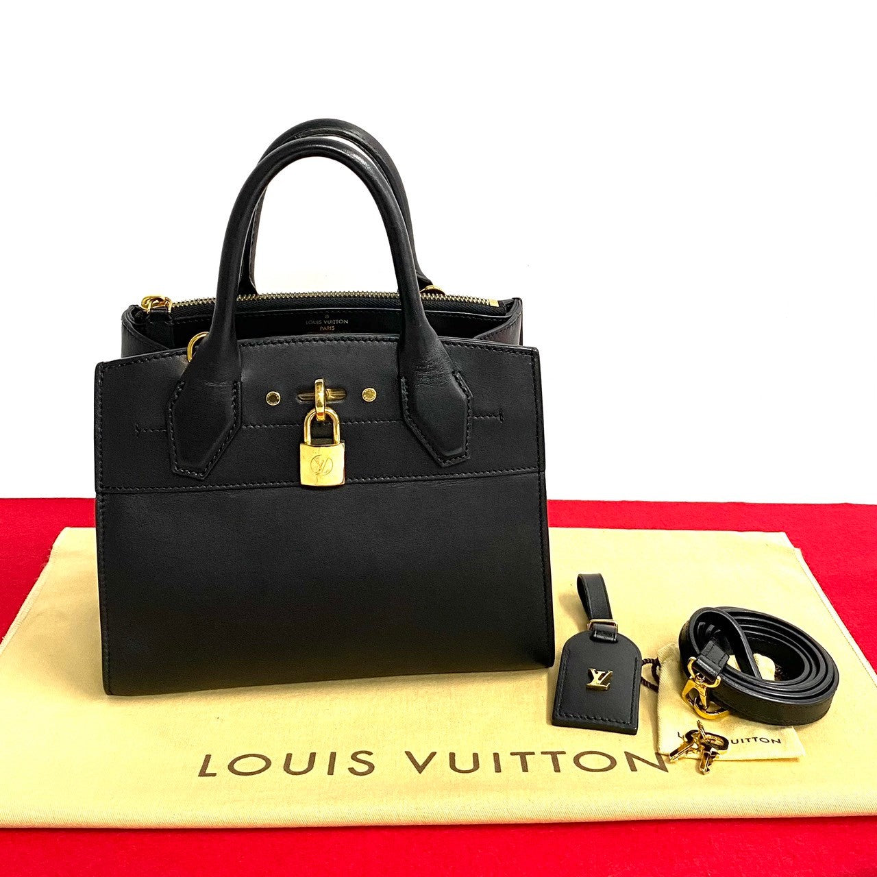 Louis Vuitton City Steamer Mini Leather Handbag M55639 in Good condition