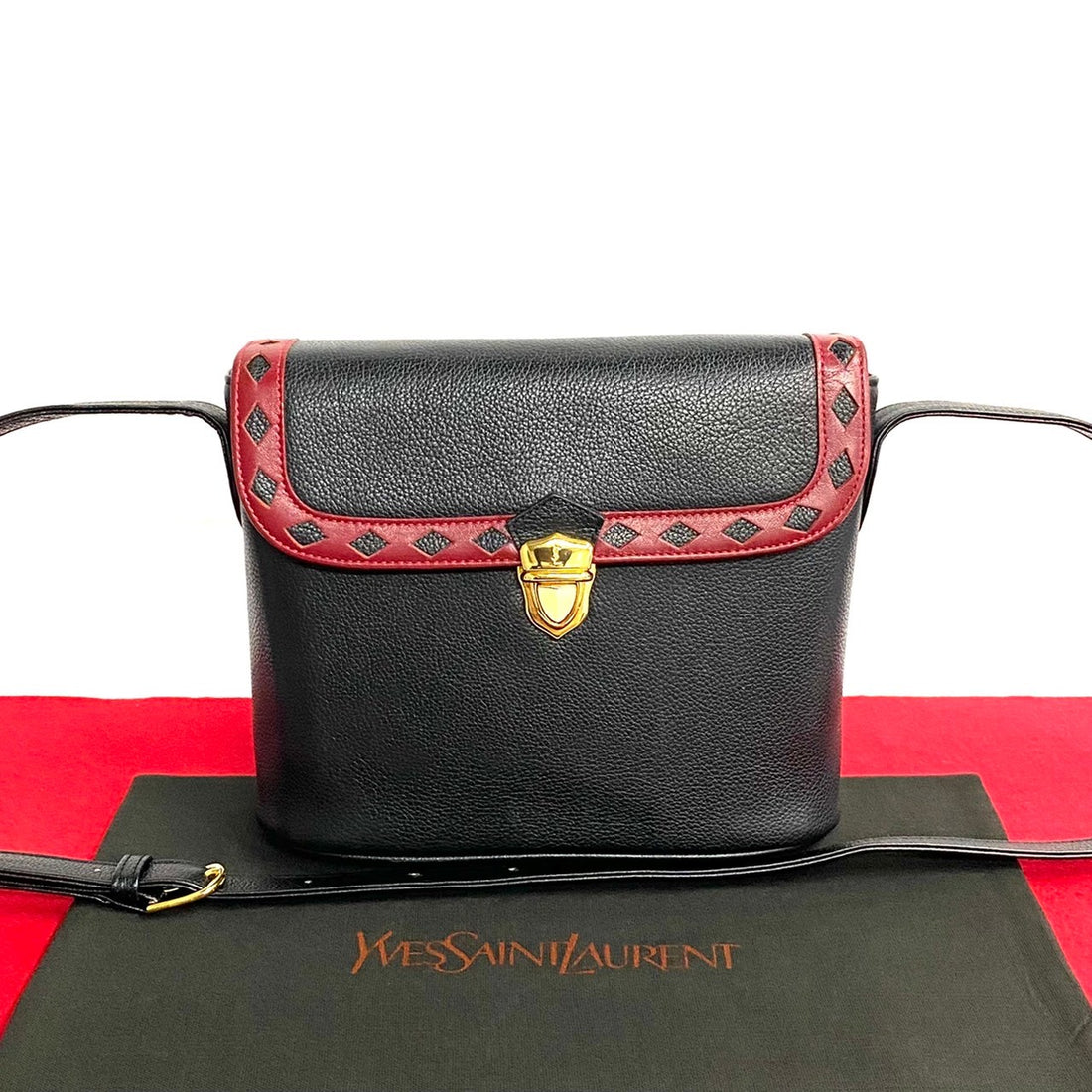 Yves Saint Laurent Leather Crossbody Bag Leather Crossbody Bag in Very Good Condition