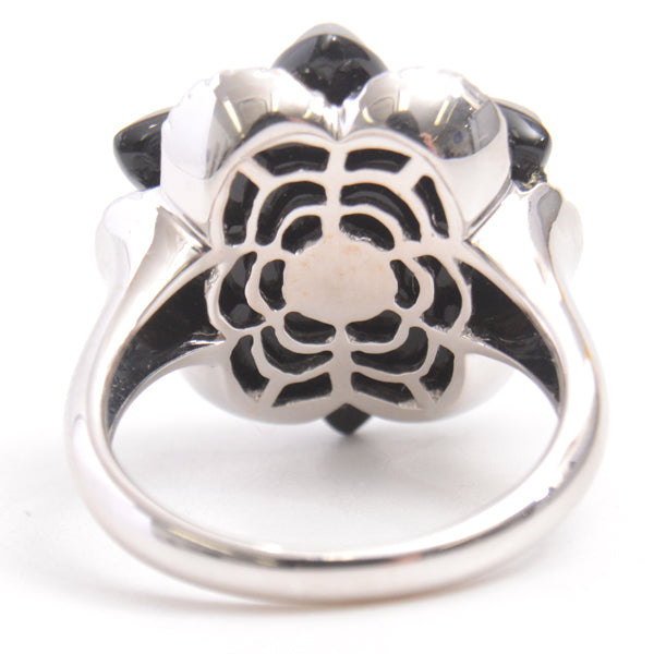 750WG Flower Motif Onyx Diamond Ring 14 White Gold