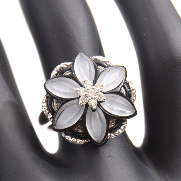 750WG Flower Motif Onyx Diamond Ring 14 White Gold