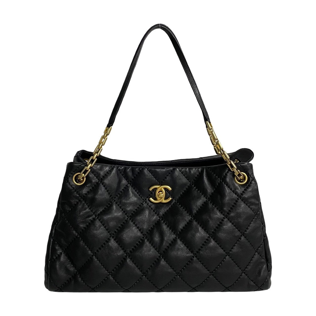 Chanel CC Quilted Retro Chain Tote Leather Tote Bag in Excellent condition