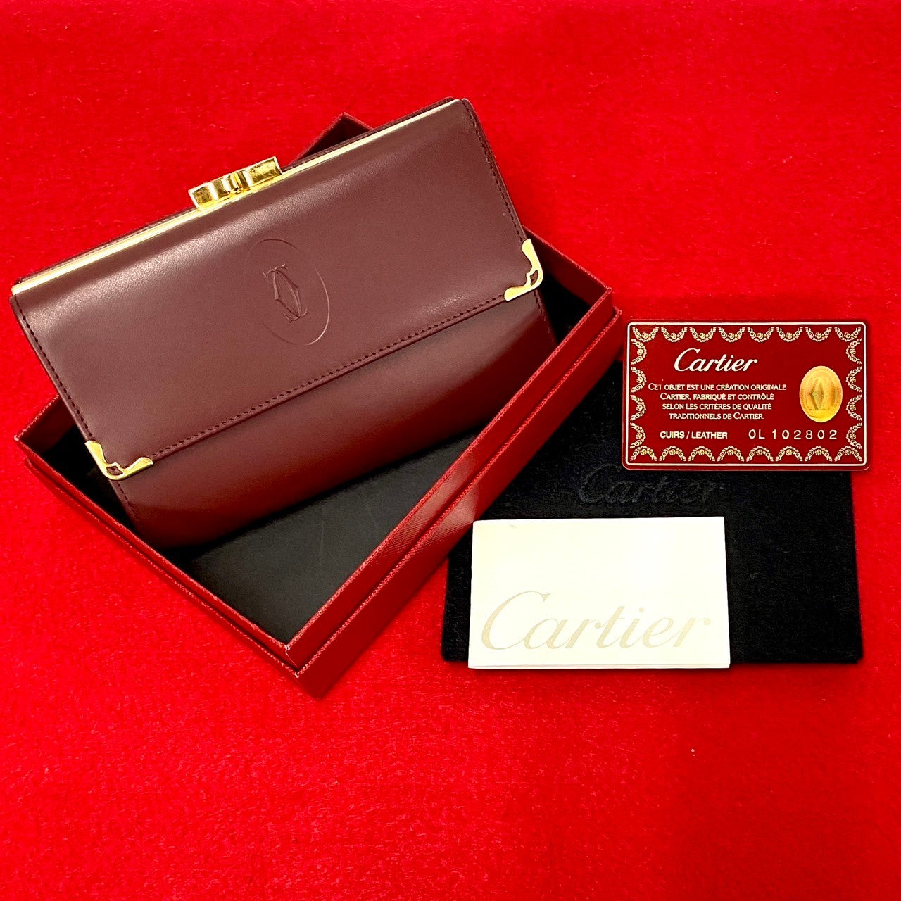 Cartier Must De Cartier Leather Bifold Wallet Leather Short Wallet in Excellent condition
