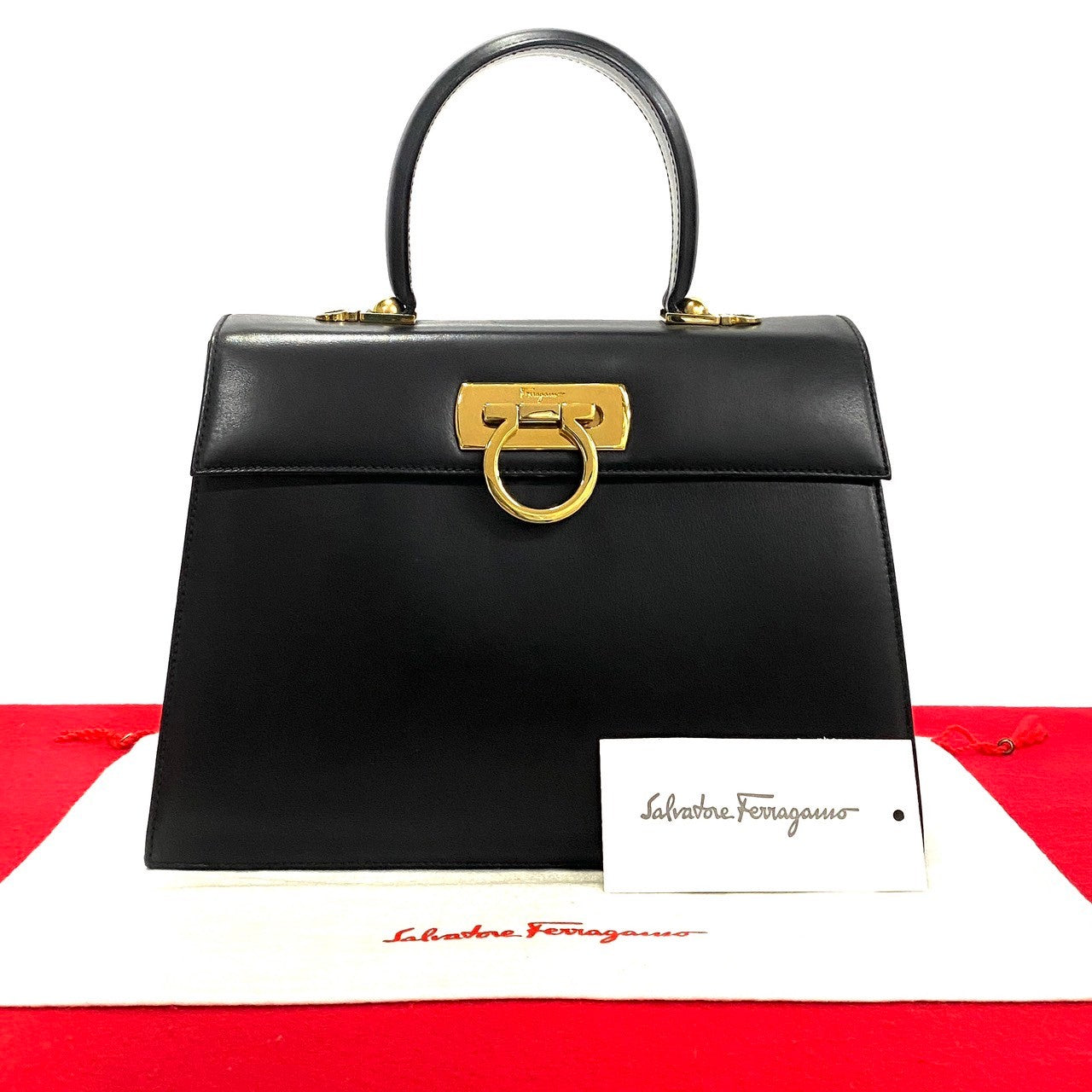 Salvatore Ferragamo Gancini Leather Handbag Leather Handbag in Excellent condition