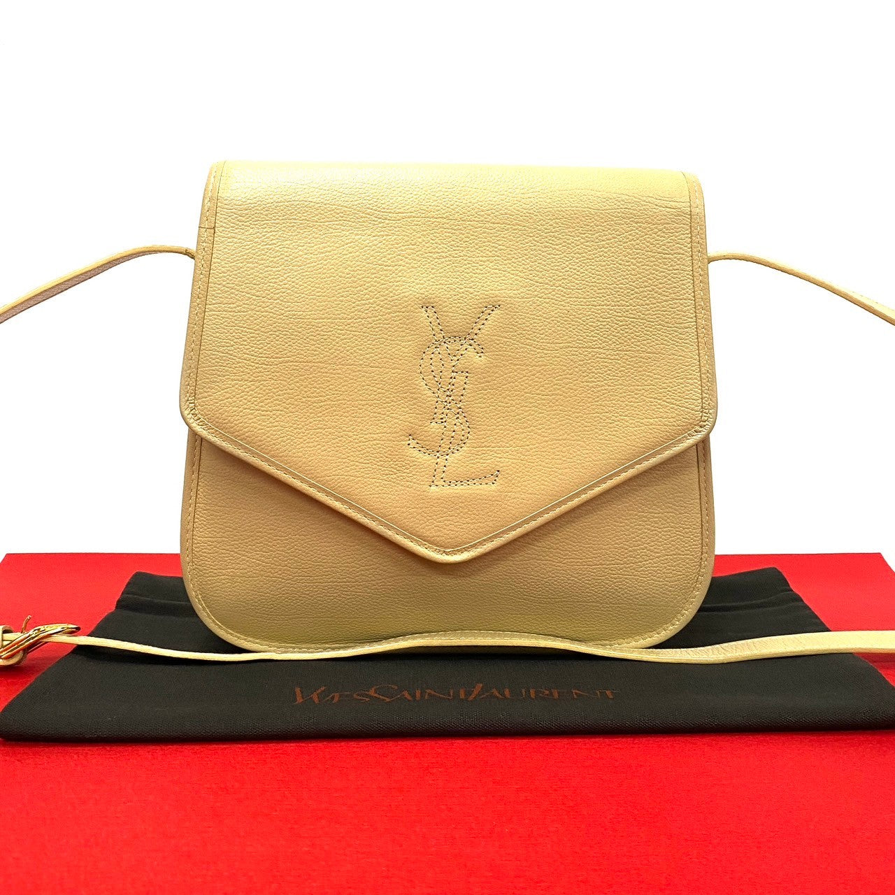 Yves Saint Laurent Vintage YSL Logo Leather Shoulder Bag Leather Shoulder Bag 69130 in Good condition