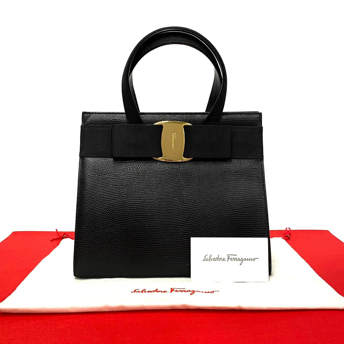 Salvatore Ferragamo Leather Vara Bow Handbag Leather Handbag BA-21 4178 in Very Good Condition