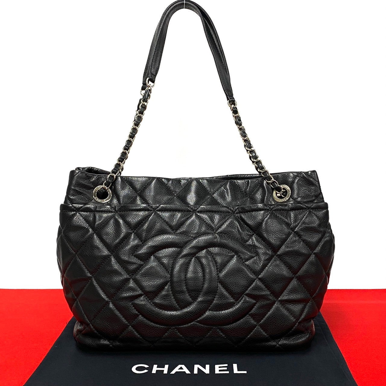 Chanel CC Caviar Chain Tote Bag  Leather Tote Bag in Very Good Condition