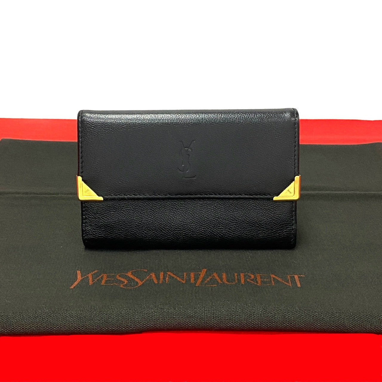 Yves Saint Laurent Leather Clasp Bifold Wallet Leather Short Wallet in Very Good Condition