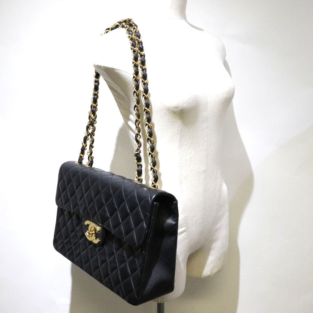 Chanel Lambskin Shoulder Bag A01094